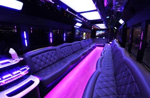 partybus-interior2
